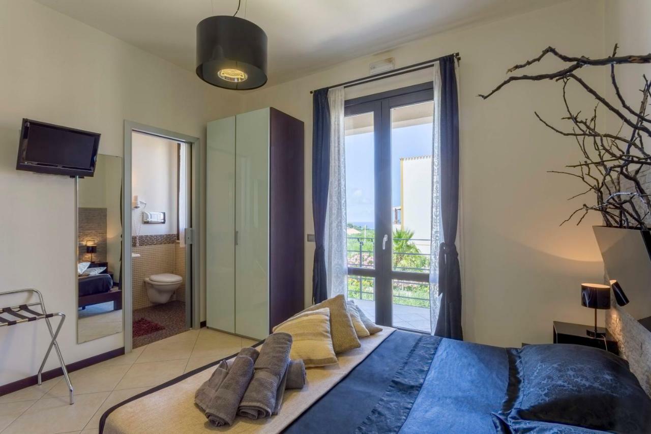 Karma B&B ซานวิโต โลคาโป ภายนอก รูปภาพ